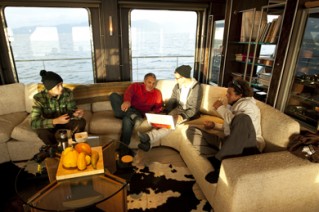 Explorer Motor Yacht ATMOSPHERE - Saloon